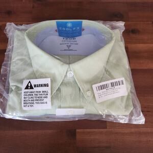 IZOD Men's Dress Shirts Regular Fit Stretch advantage cooling collar size M